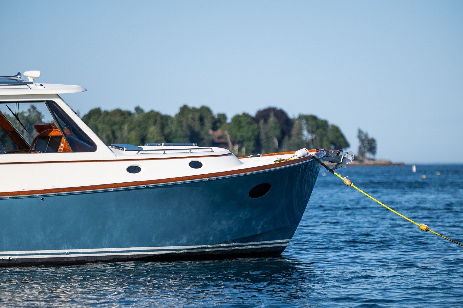 2020 Hinckley Picnic Boat 40 APPLESEEDS II — photo 7