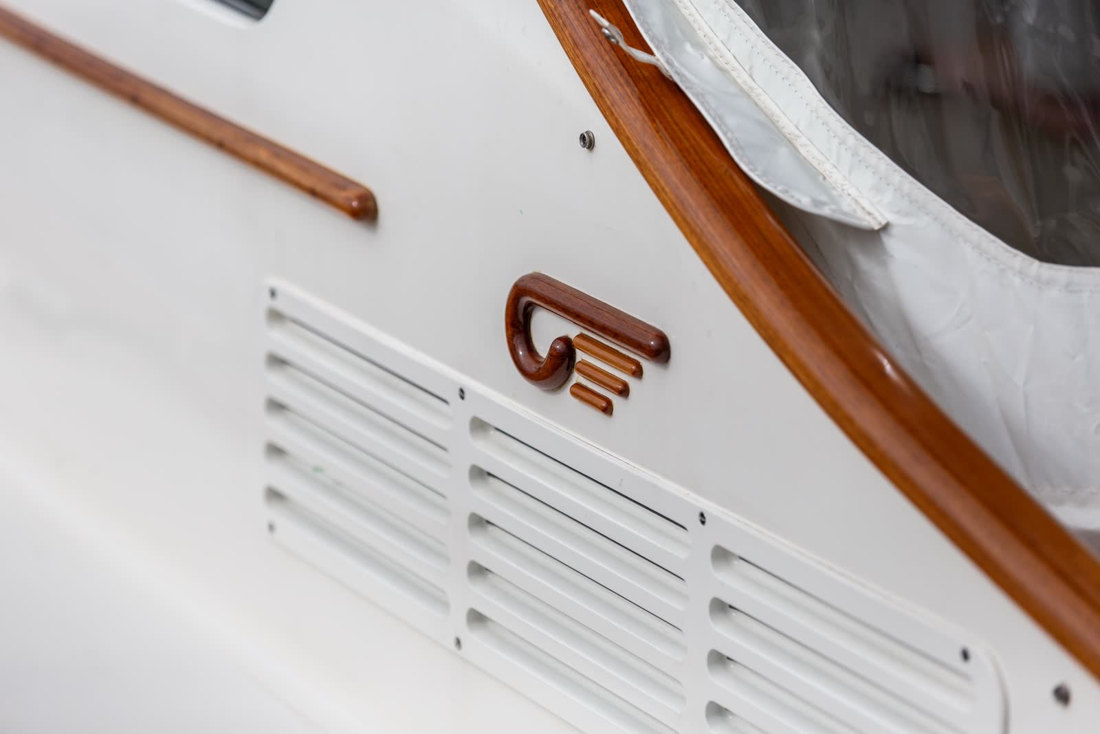 2023 Hinckley Picnic Boat 34 S GOLIGHTLY — photo 5