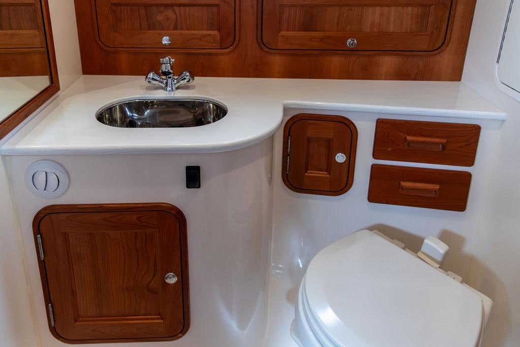 2023 Hinckley Picnic Boat 34 S GOLIGHTLY — photo 17