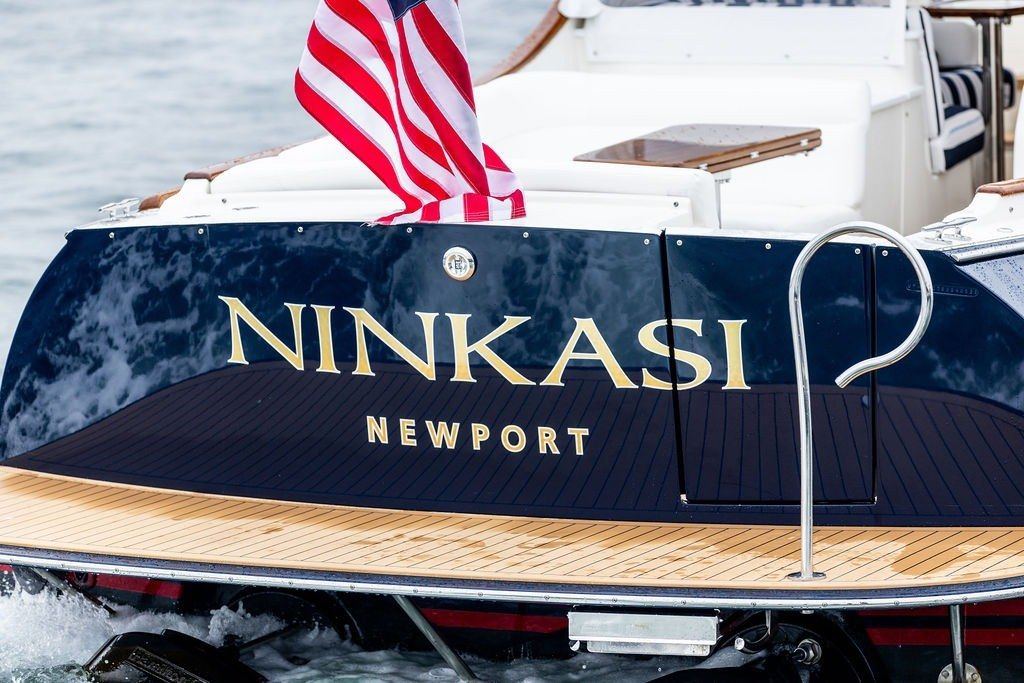 2026 Hinckley Picnic Boat 39 NINKASI — photo 5